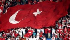 Турция изрита домакина Швейцария от ЕВРО 2008 в драма