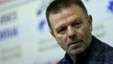 Стойчо Младенов - машина за трофеи