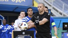 Левски ремонтира "счупено" каре за плейофите