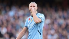 Гражданите позлатяват Холанд след оставането на Гуардиола