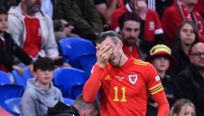 Без голф за Бейл и играчите на Уелс на световното