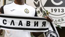 Славия се раздели с ново попълнение 