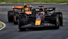 Макс ликува в хаоса в Монреал, тотален срив за Ферари