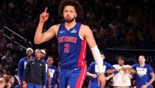 Детройт взе първа победа в плейофите от 17 години, Кауай се развихри