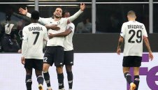 Лил разнебити Милан в Италия, турчин изригна с хеттрик