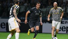 100 години Аниели: Юве събра Дел Пиеро, Зизу, Платини, Конте, Давидс... + СНИМКИ и ВИДЕО