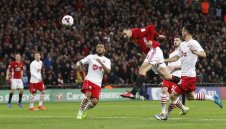 Феноменът Ибра нокаутира Саутхямптън и донесе трофей на Юнайтед