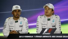 В Мерцедес намекнаха за промяна при пилотите