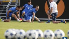 Прохазка ще бие дузпата на Сутиеска