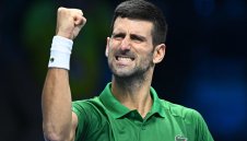 Джокович не даде шансове на Циципас в Торино 