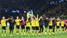 Дортмунд бил длъжен да тресне Нюкасъл заради... Байерн