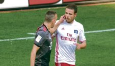 В Германия бесни - на Лудия Франк отново му се размина