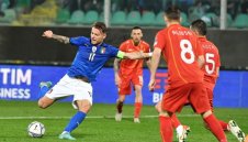 Италия без Имобиле срещу Англия 