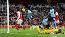 Хватката на хазарта и лицемерието на Висшата лига 