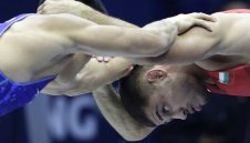 10:0! Вангелов смаза грузинец за бронза на европейското по борба