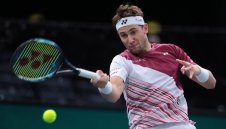 Рууд стартира с успех в Торино