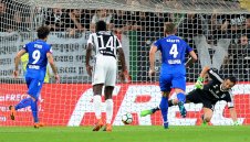 Наполи потвърди: Взимаме звездата на Болоня