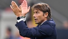 Заплатата на Конте е по-голяма от тези на Сари и Анчелоти, взети заедно