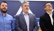 70 000 или 140 000 лева? Нови разкрития за съдебната битка между Мъри Стоилов и Левски