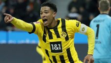 Звезда на Дортмунд си хареса секси близначка + СНИМКИ