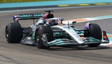 Мерцедес изглеждат доста по-добре в Маями