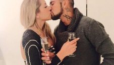 Видал намерил жена си в конюшнята