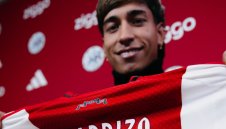 Аржентински национал избра Аякс