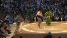 Аоияма по-зле и от Челси след първите 10 кръга