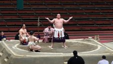 COVID-19: Коронавирусът повали и сумото