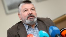 Скандалът се разраства: Нивото на декларацията на Левски е много ниско