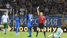 Титуляр на Левски гори за жълти картони