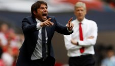 Конте гори по 2-3 кг. на мач