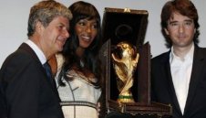 Световната купа потегли към Южна Африка