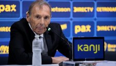 Треньорът на Бока: Далеч сме от европейските отбори