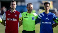 Трябваше ли Лиъм Купър да получи червен картон срещу Левски? + ВИДЕО