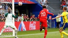 Англия докосва Световната купа, но Деле Али критичен към формата си