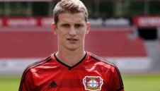 Леверкузен без Бендер срещу "вълците"