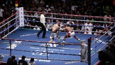 Мейуедър и Готи превърнаха бокса в посмешище