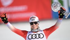 Лара Гут-Бехрами триумфира за Световната купа, прибра и Малкия кристален глобус 