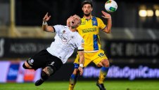 Смях: Беше забравен, а сега БФС се моли на Специя за Гълъбинов