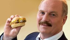 Хьонес: Салатиерата не може да засити Байерн