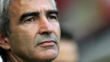 Награждават Доменек с нов договор