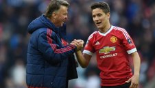 Ван Гаал: Съдията свиреше в полза на Евертън