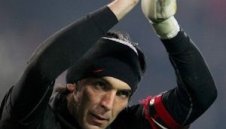 Буфон: Няма да напускам Юве