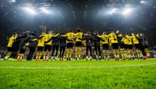 Халанд вкарва само важни голове за Дортмунд