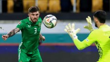 Димитър Митов и Абърдийн ядоха здрав бой в Букурещ