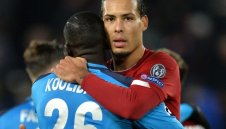 Ливърпул лее бетон: Кулибали застава до ван Дайк