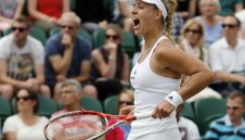 Шампионката от "Australian Open" на 1/4 финал на "Уимбълдън"
