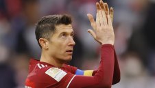 Левандовски иска в Барса, за да покаже, че е по-добър от Бензема