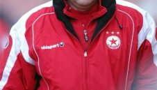 Бащата на Вальо Илиев: В ЦСКА е пълно с проститутки!